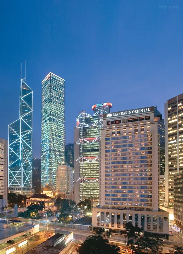 Mandarin Oriental Hotel Cozy Spa HK