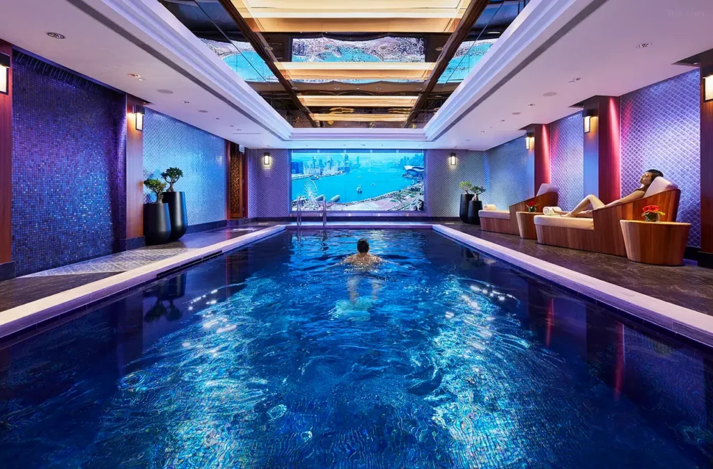 Mandarin Oriental Hotel Cozy Spa HK