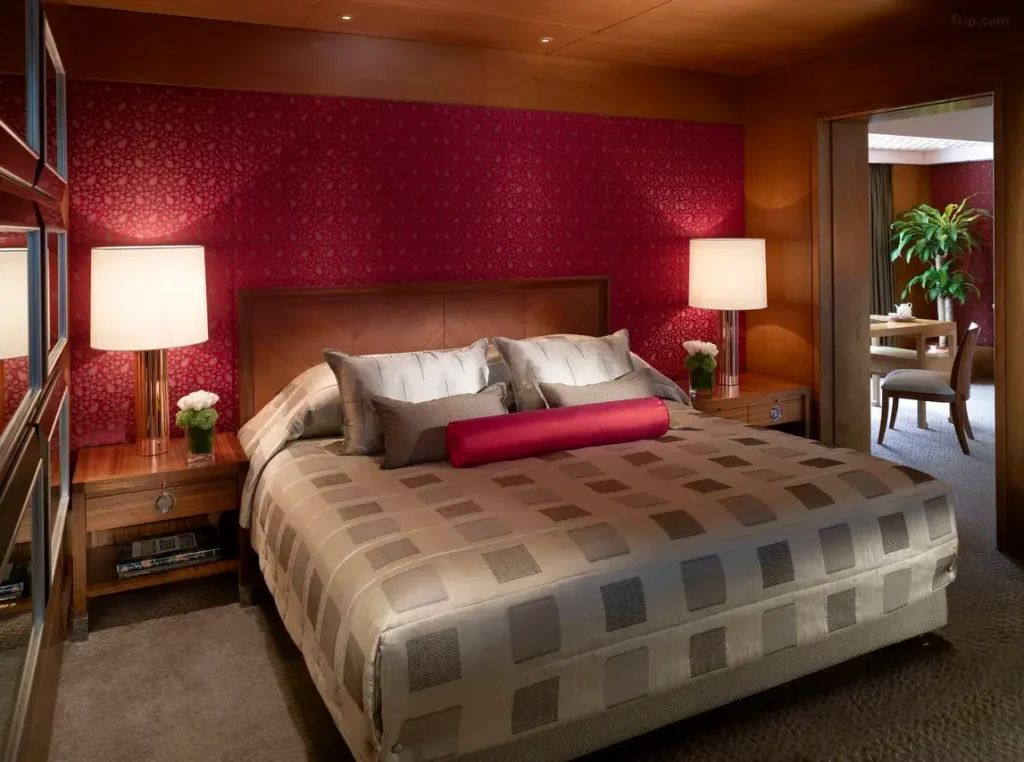 Mandarin Oriental Hotel Cozy Spa HK