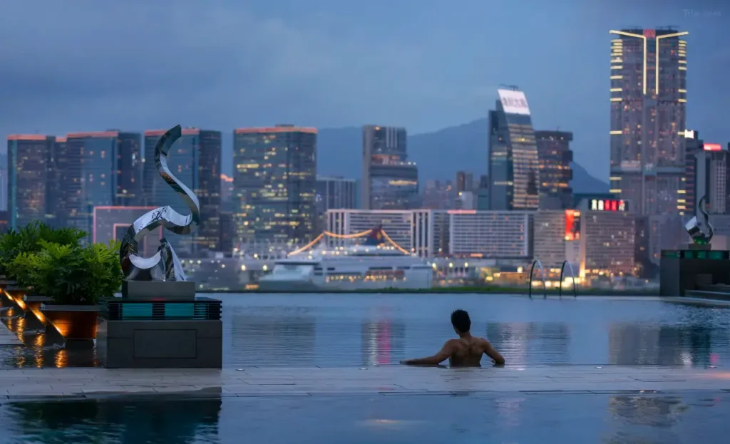 Four Seasons Hotel Hong Kong Cozy Spa HK