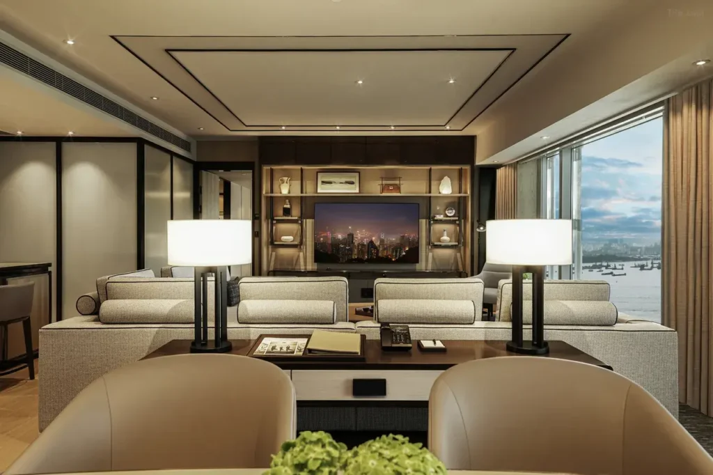 Four Seasons Hotel Hong Kong Cozy Spa HK